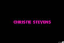 Die Art und Weise, wie die Busenfrau Christie Stevens einen fetten Schwanz reitet, ist wirklich unbezahlbar